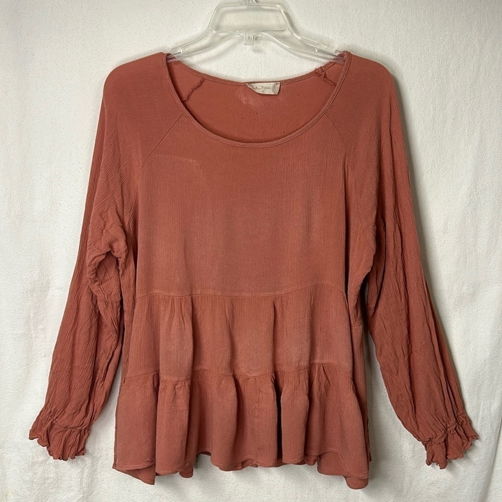Altar’d State Women’s Tunic Size L Peach Tiered Peplum Ruffle Hippie Boho
